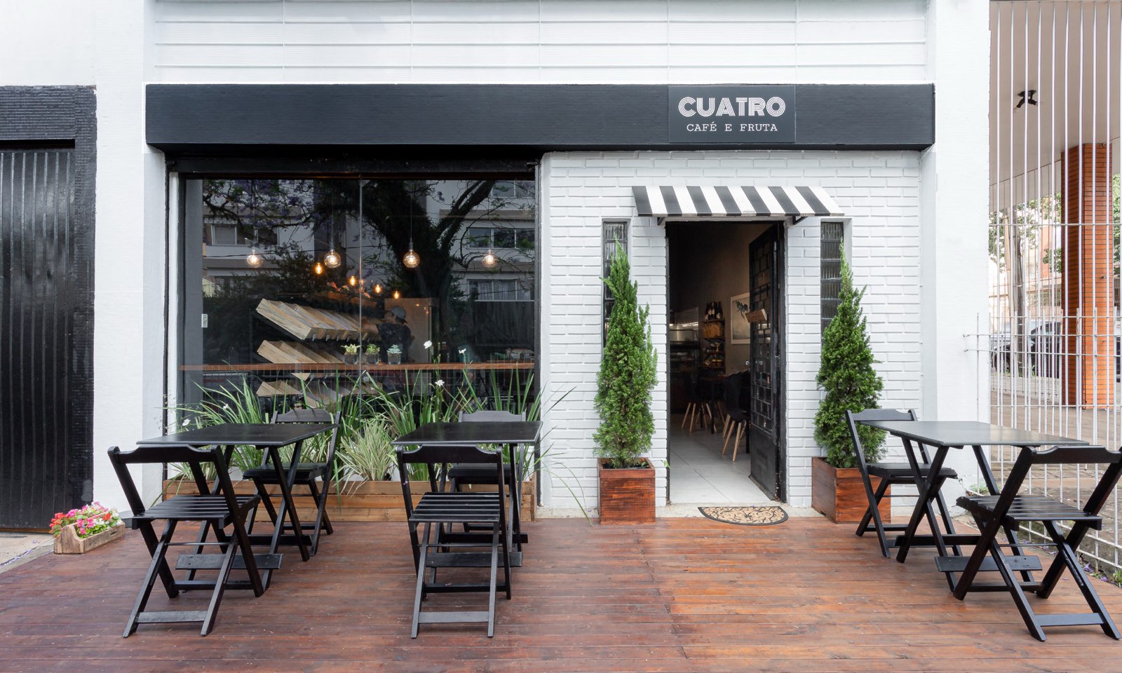 Cuatro Café e Fruta — AIRE Arquitetura